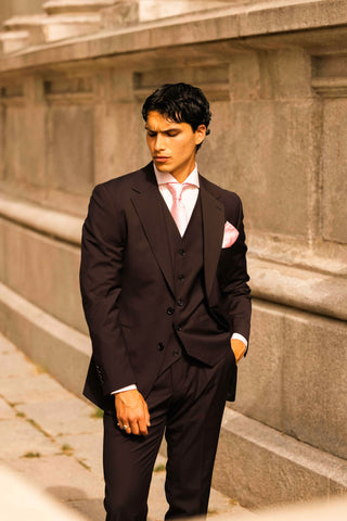 Bordeaux Brilliance SUIT CLUB