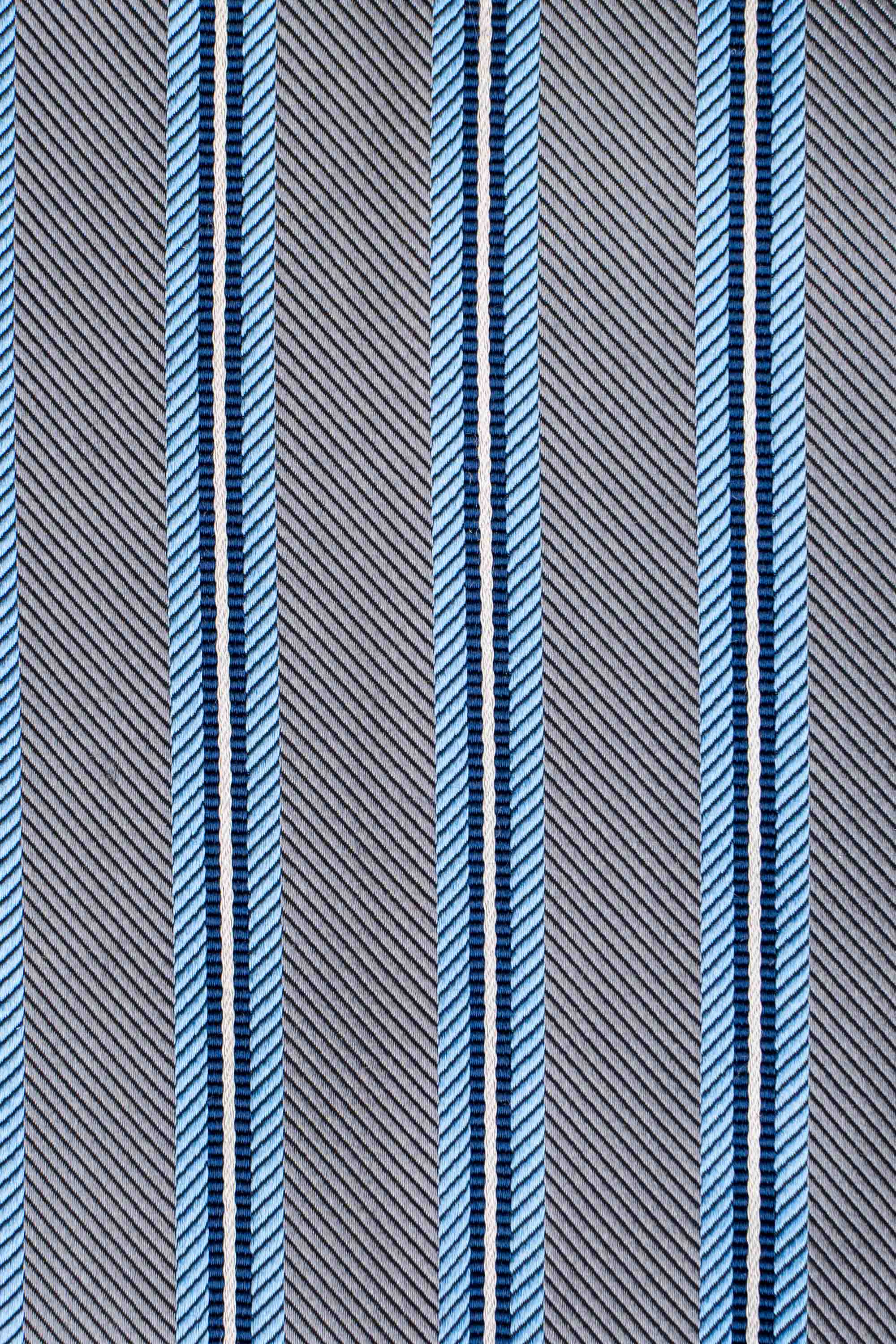 Gråt & blåt stribet silkeslips PVD