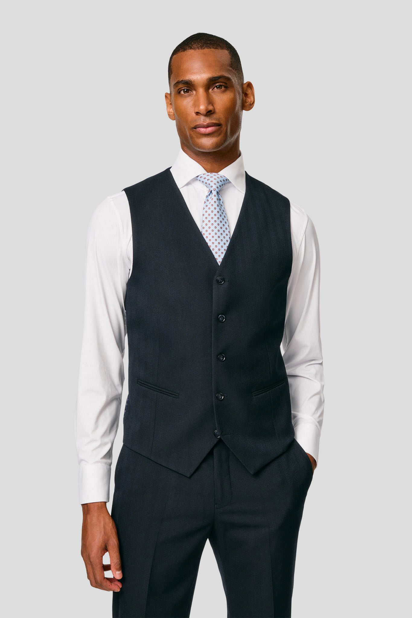PRESTIGE navy three-piece jakkesæt med sildeben PRESTIGE