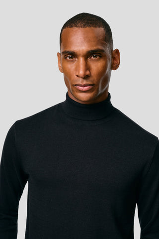 Sort turtleneck SUIT CLUB