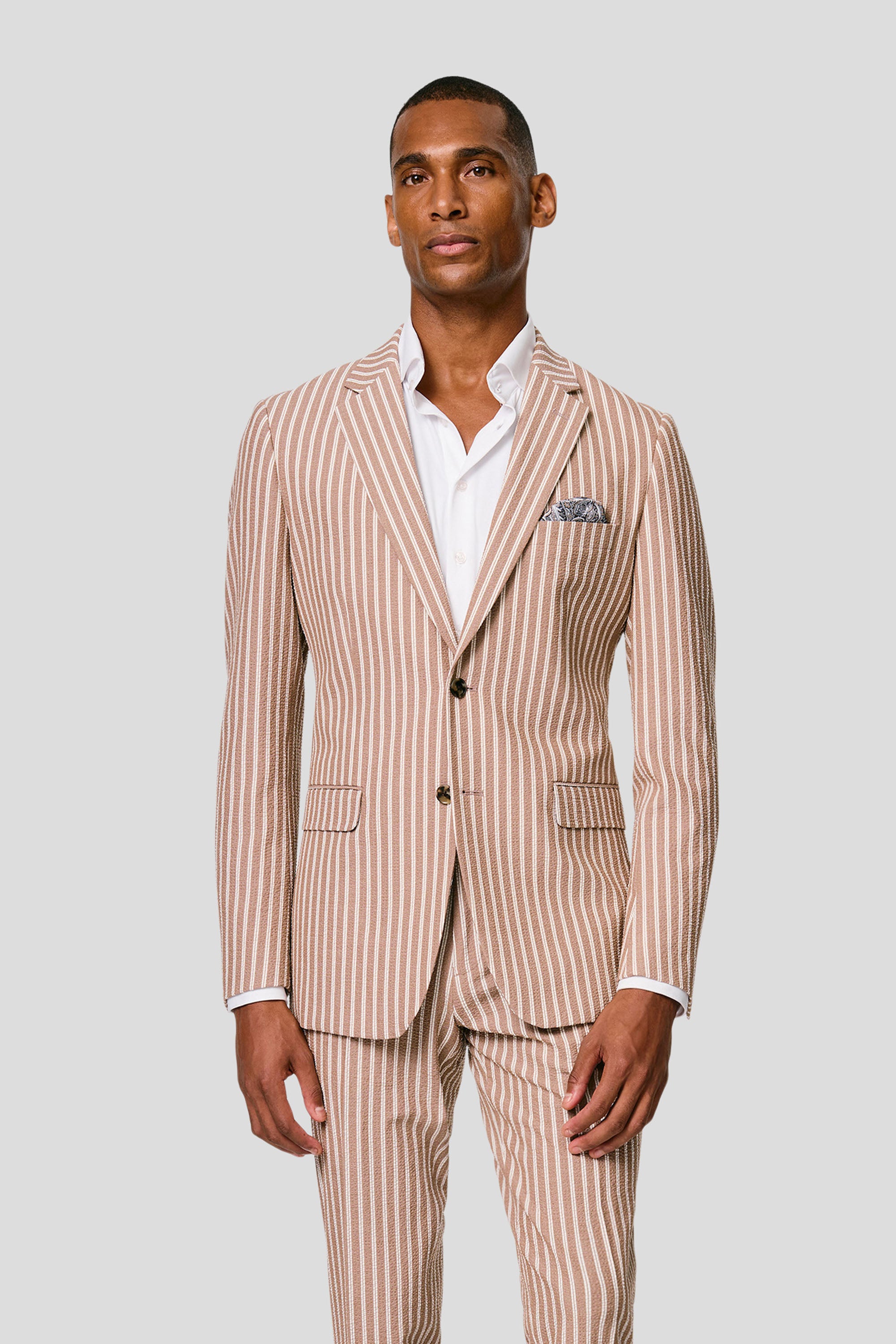 PRESTIGE brunt stribet blazer i seersucker MBO